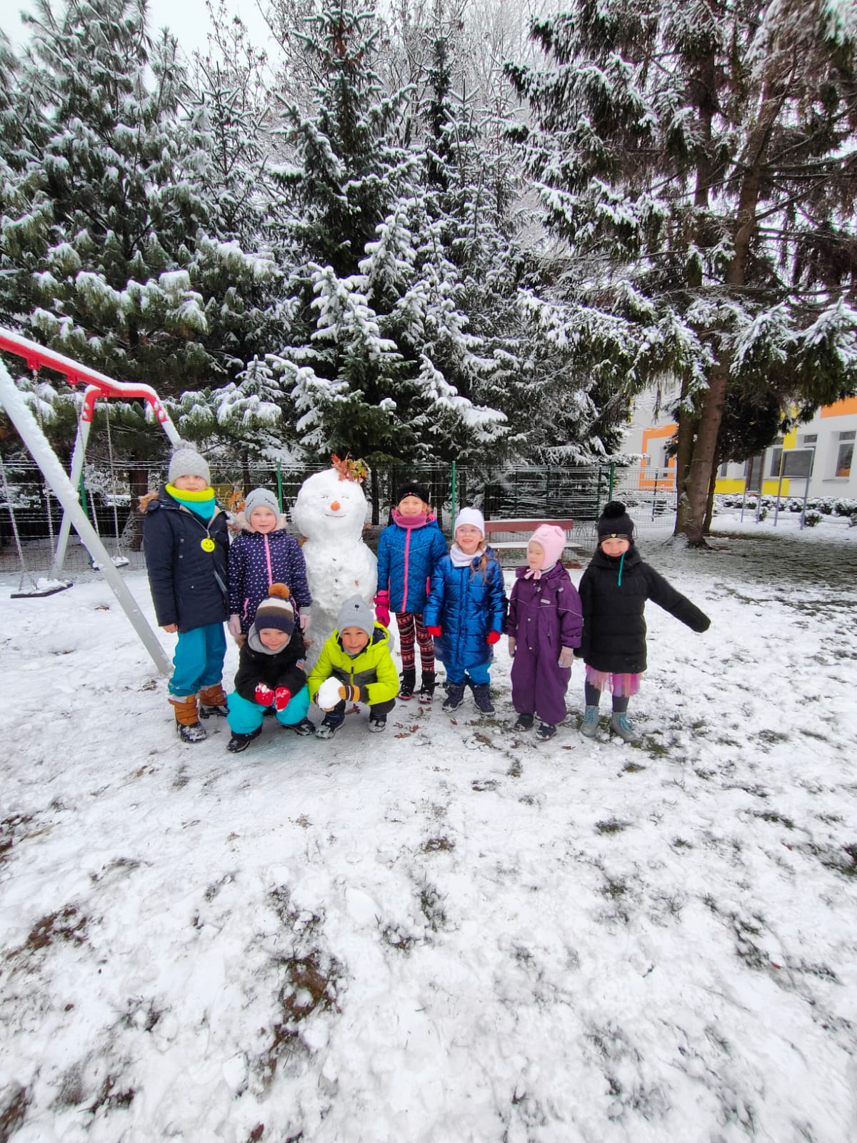 Pierwsze zabawy ze śniegiem