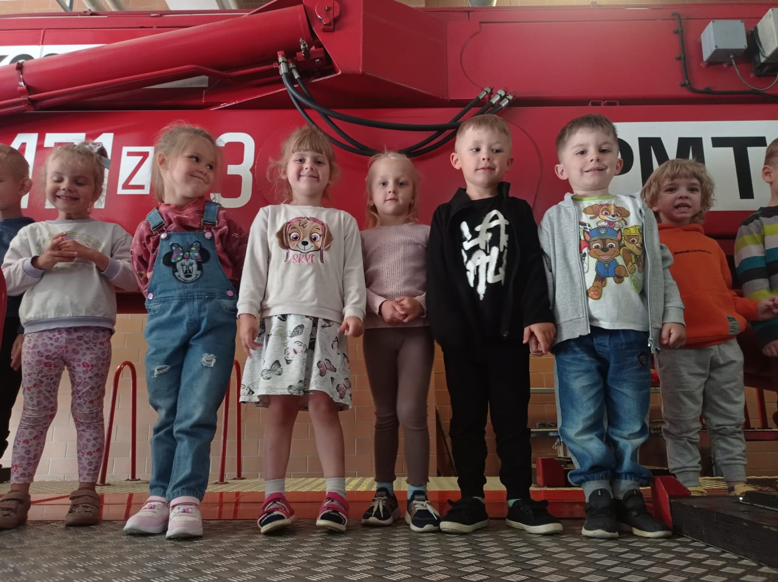 Dzieci z grupy II z wizytą w Straży Pożarnej