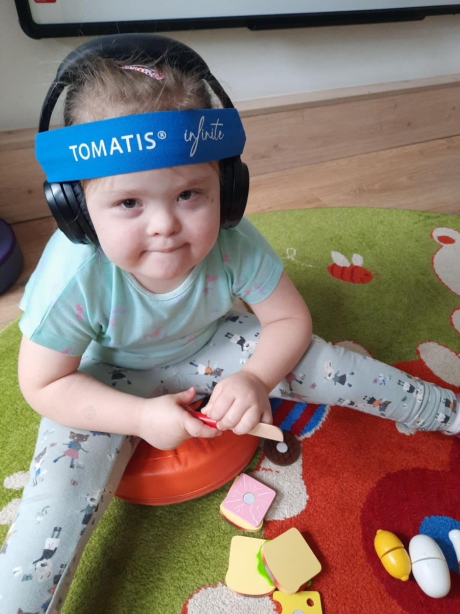 Trening uwagi słuchowej Tomatisa